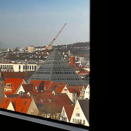 Centrally Located 1 In Ulm With Ulmer Muenster View نوي أولم