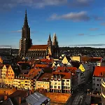 Centrally Located 1 In Ulm With Ulmer Muenster View شقة *