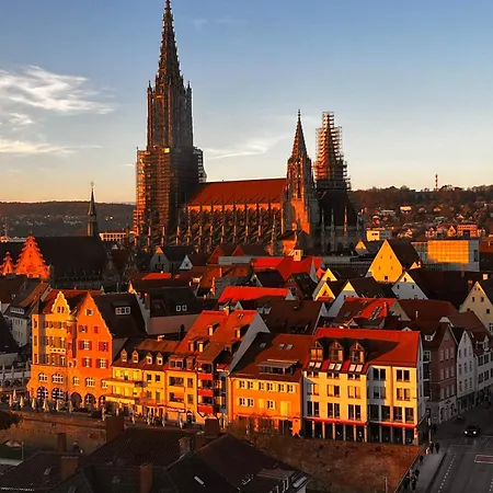 Centrally Located 1 In Ulm With Ulmer Muenster View Διαμέρισμα Neu-Ulm