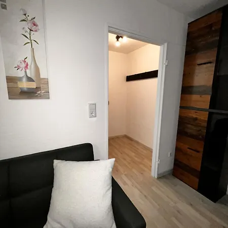 Centrally Located 1 In Ulm With Ulmer Muenster View *