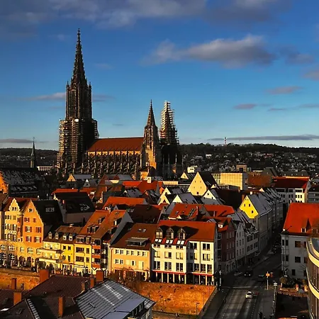 Centrally Located 1 In Ulm With Ulmer Muenster View Διαμέρισμα *